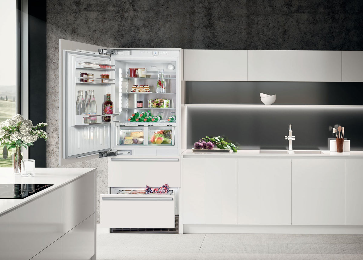 Liebherr ECBN 5066 open fridge-freezer storage layout