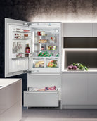 Liebherr ECBN 5066 integrated kitchen lifestyle view